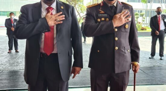 Ketua DPD RI bersama Kapolri Jenderal Polisi Listyo Sigit Prabowo di Komplek Parlemen, Senayan, Jakarta (16/8/2021) lalu.